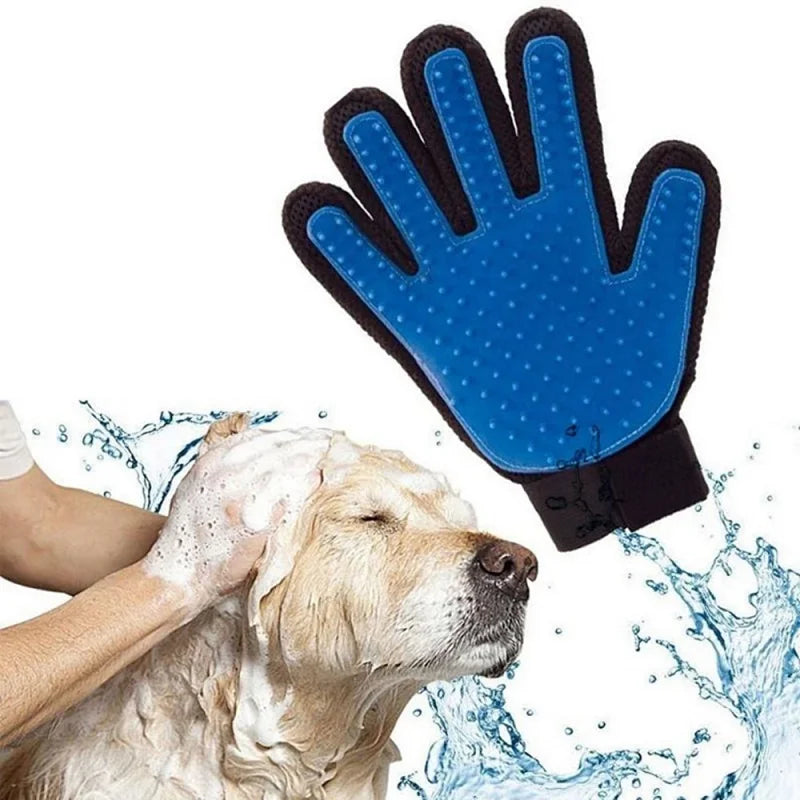 Pet Grooming & Deshedding Glove 🐾